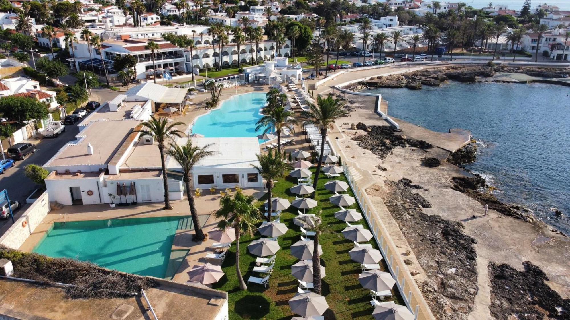 Hotel Aluasoul Menorca - Adults Only S'Algar Esterno foto